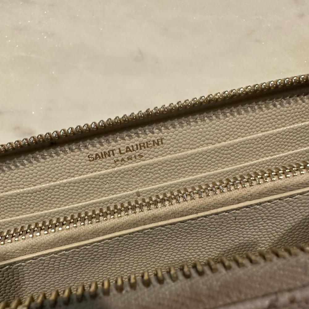 YSL Wallet - Picture 2 of 3